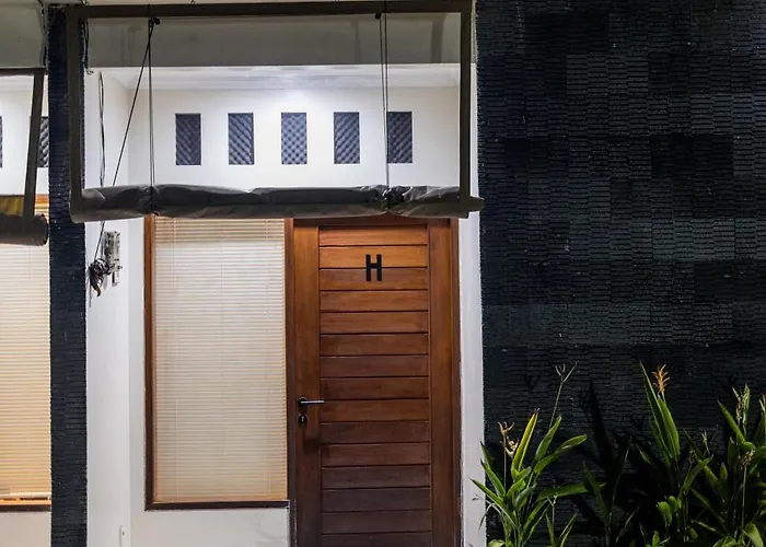 Light House Bali ゲストハウス 4*